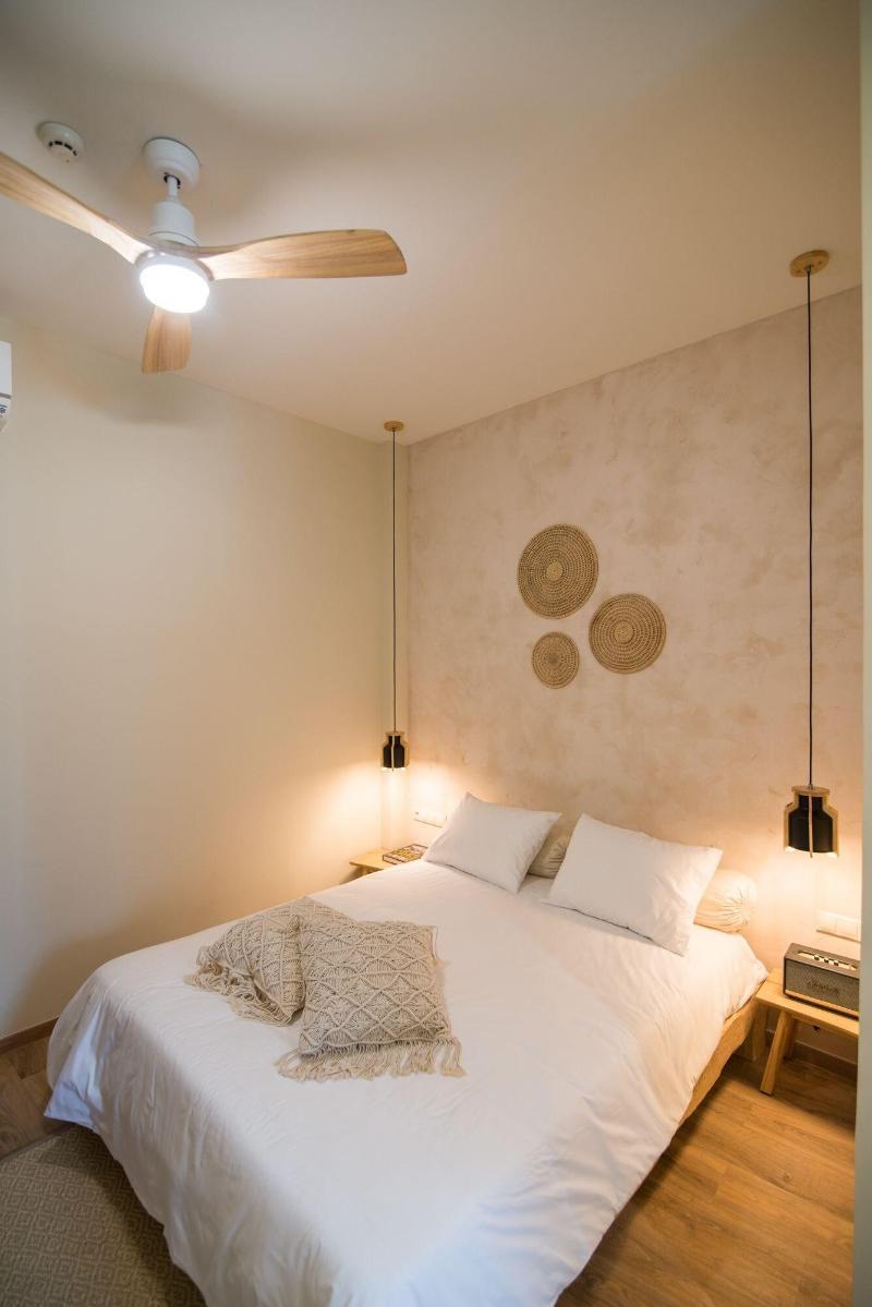 Ederlezi Boutique Athens