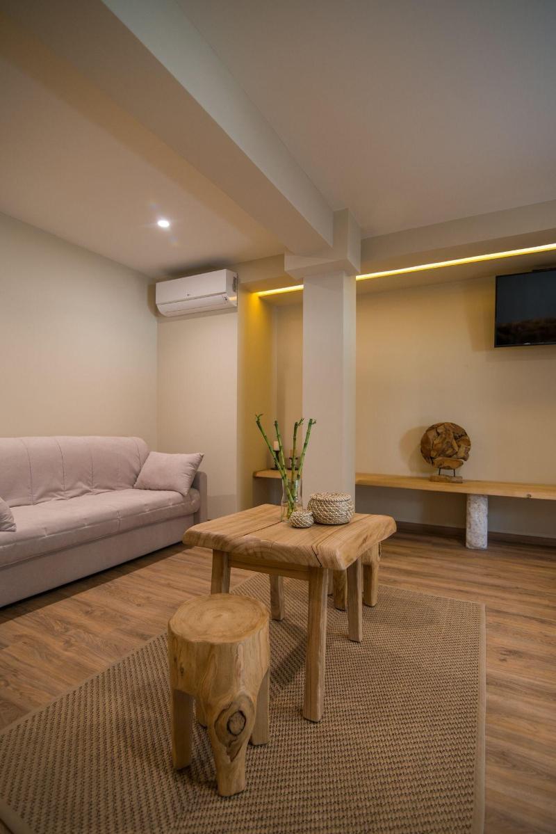 Ederlezi Boutique Athens